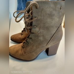 Women boots